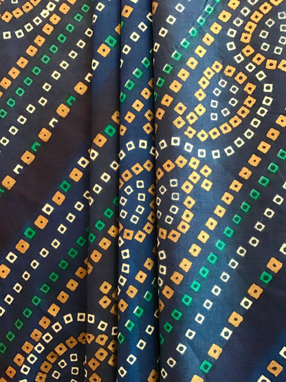 Dark blue diagonal print in gold and white Screen Printed Fabric 100% Cotton - Violet Elizabeth - Haberdashery