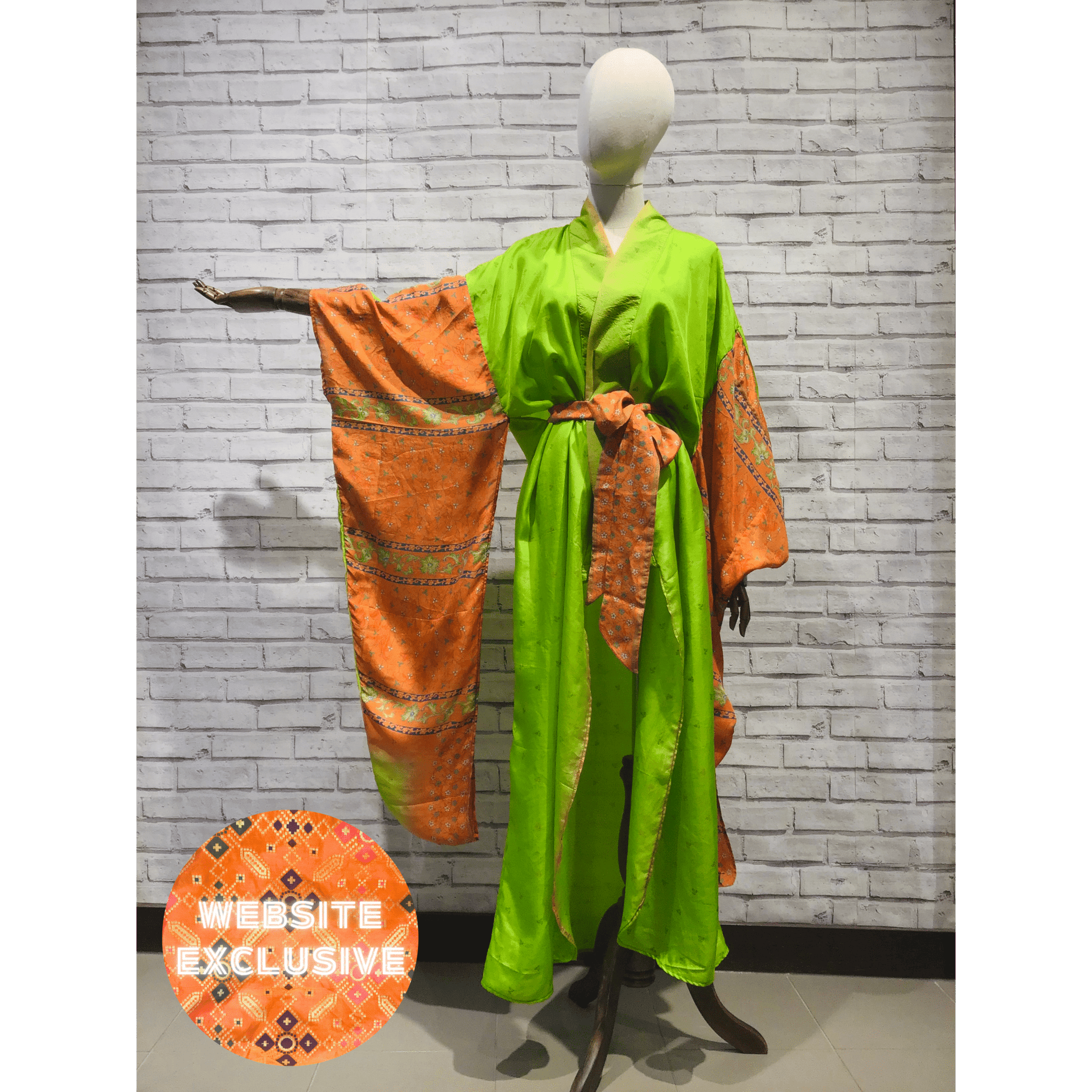 Dazzling Rutaceae Silk Kimono - Violet Elizabeth - Clothing