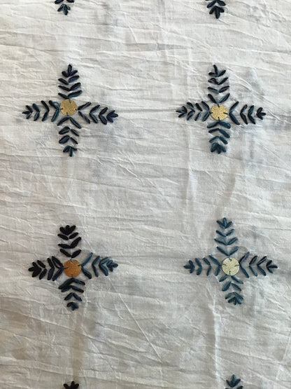 Embroidered fabric - Violet Elizabeth - Haberdashery
