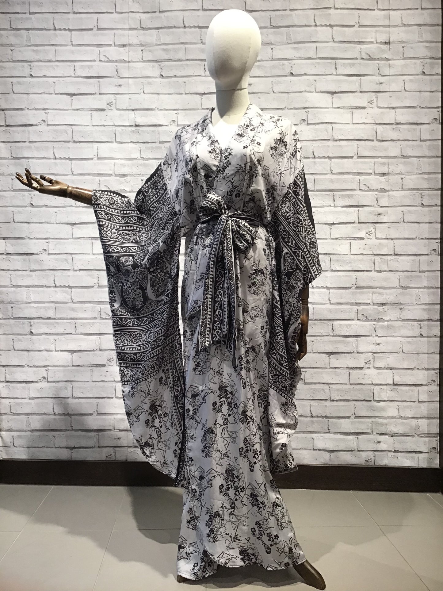 Silver Goddess silk kimono - Violet Elizabeth