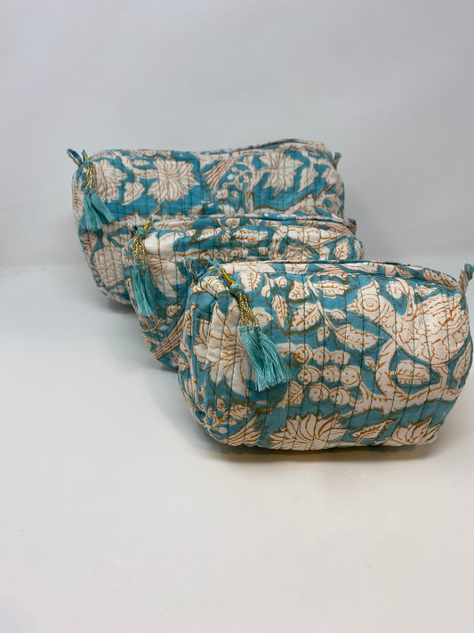 Turquoise summer sea Washbags - Violet Elizabeth