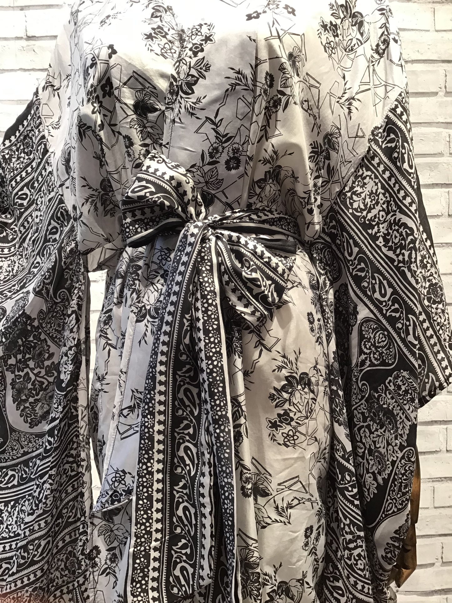 Silver Goddess silk kimono - Violet Elizabeth
