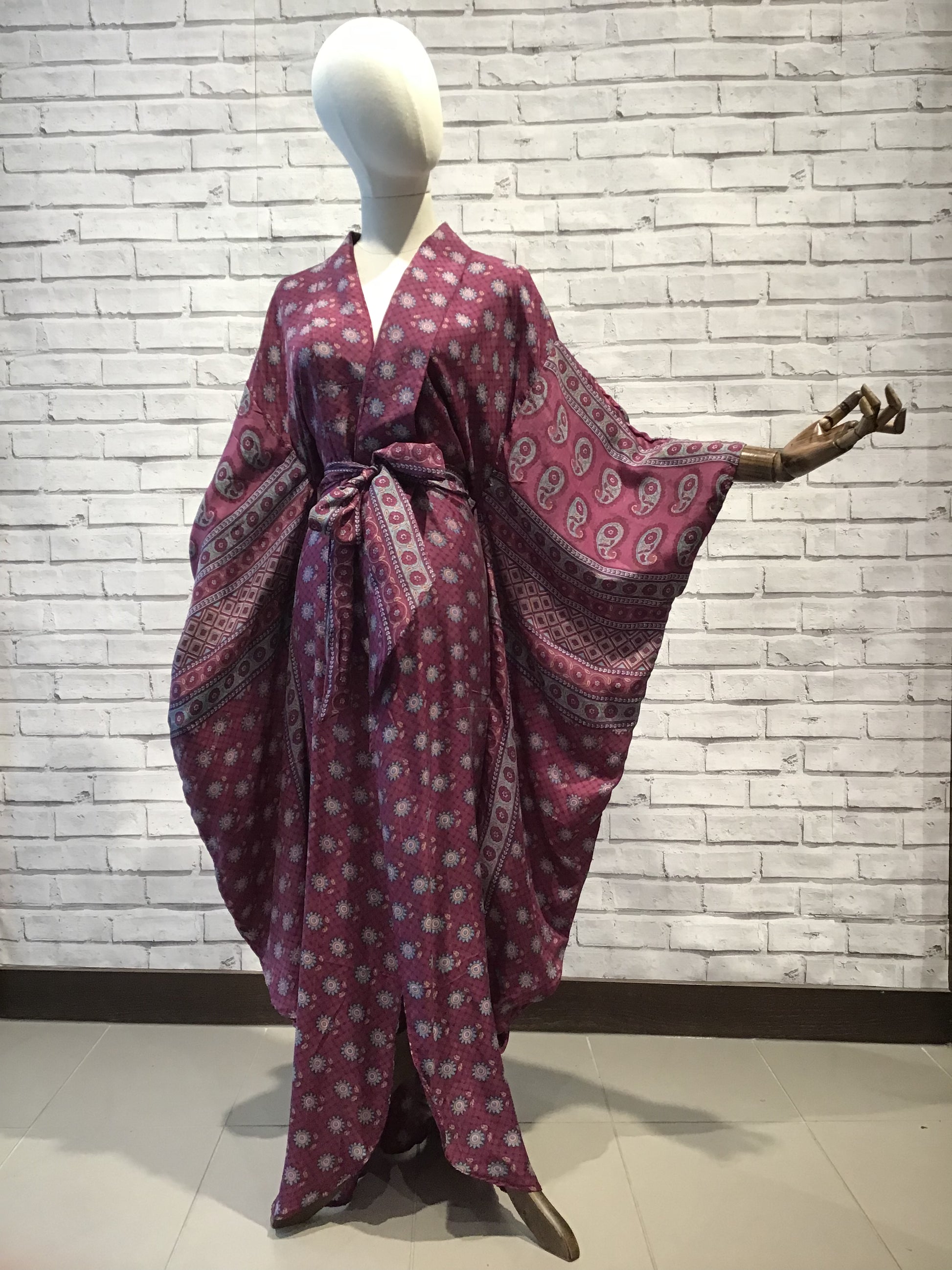 The Mulberry tree silk kimono - Violet Elizabeth