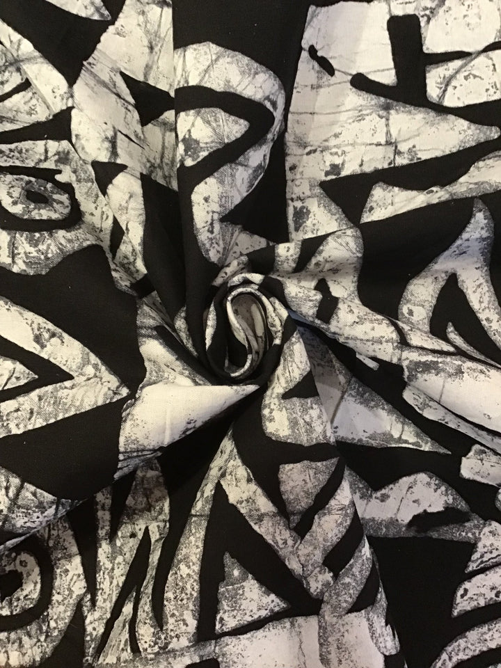 Monochrome Groove Batik Fabric - Violet Elizabeth - Haberdashery