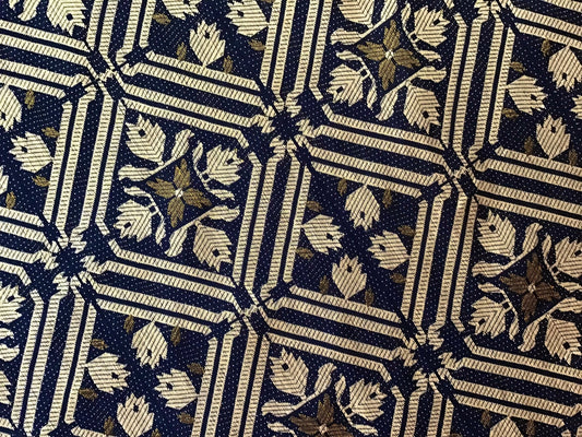 Muscat Handloom Fabric 100% Cotton - Violet Elizabeth - Haberdashery