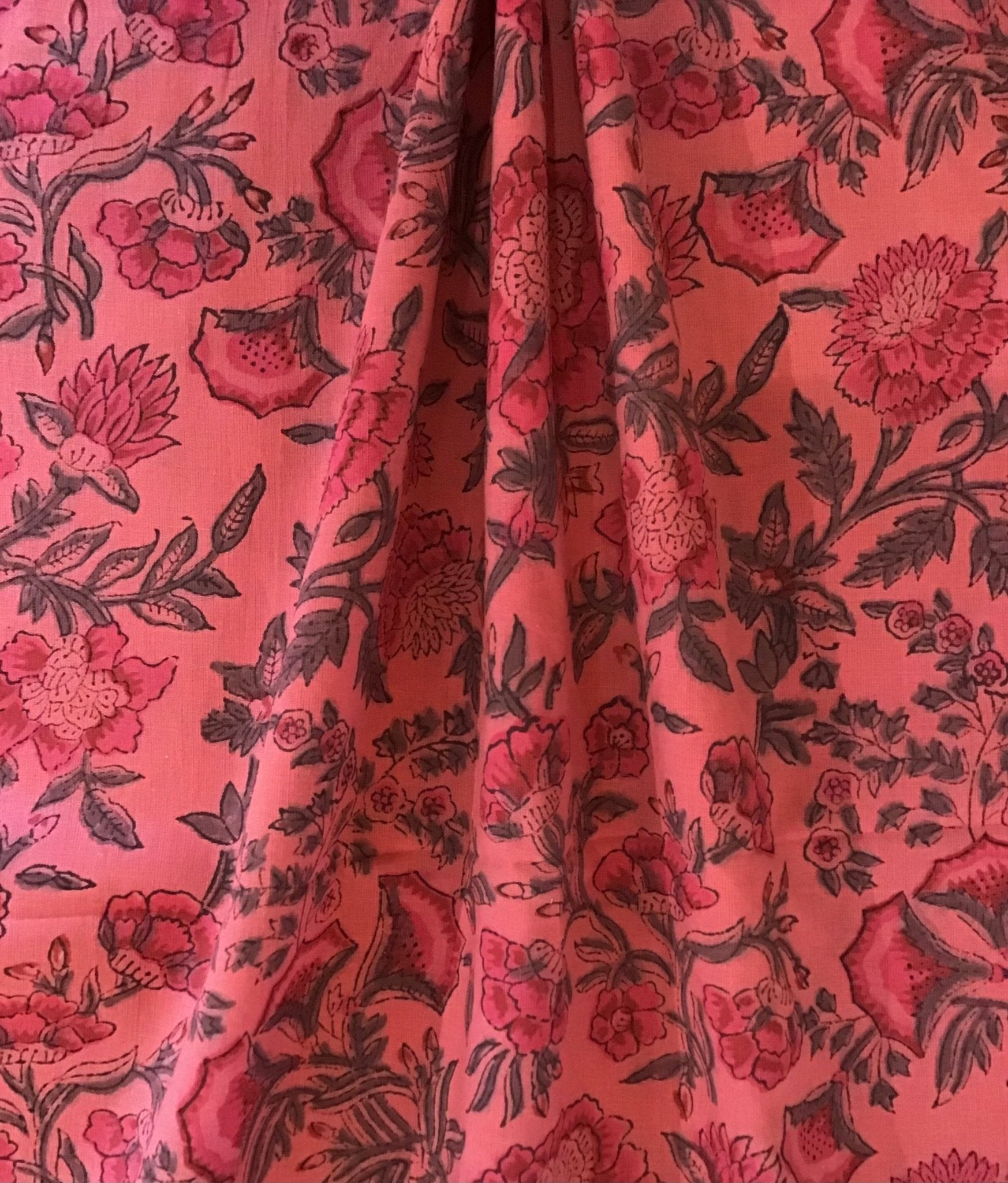 Pink and grey flowers Screen Printed Fabric 100% Cotton - Violet Elizabeth - Haberdashery