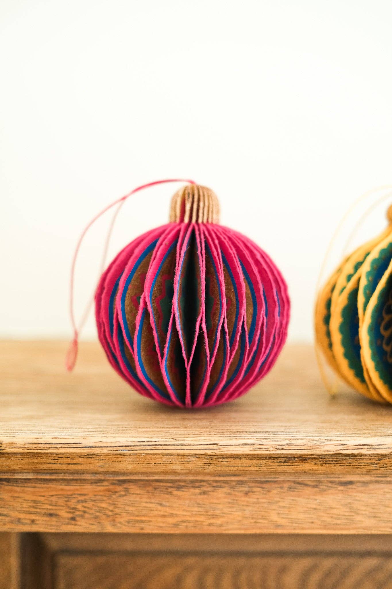 Pink Bauble Honeycomb - Violet Elizabeth - 