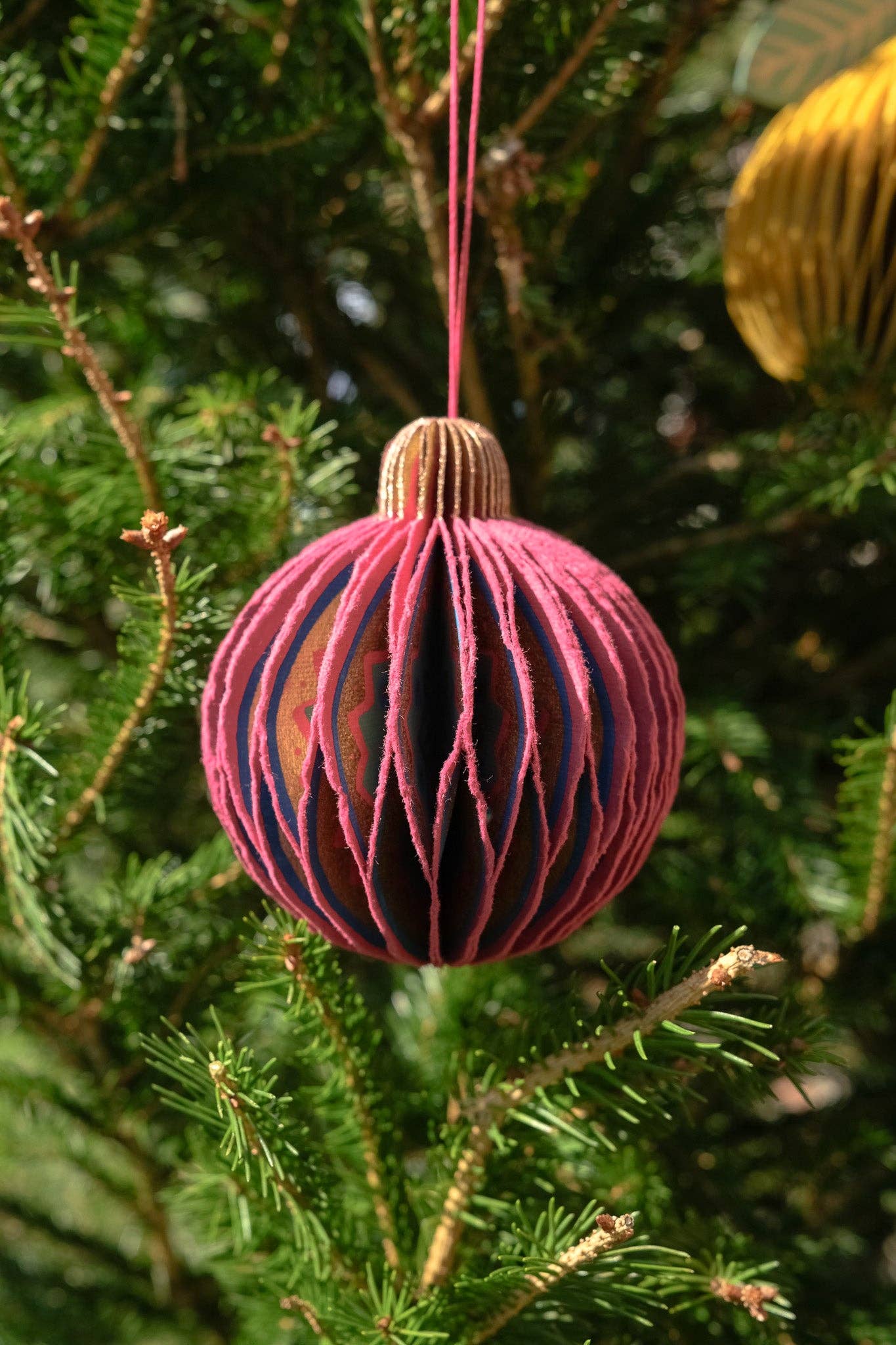 Pink Bauble Honeycomb - Violet Elizabeth - 