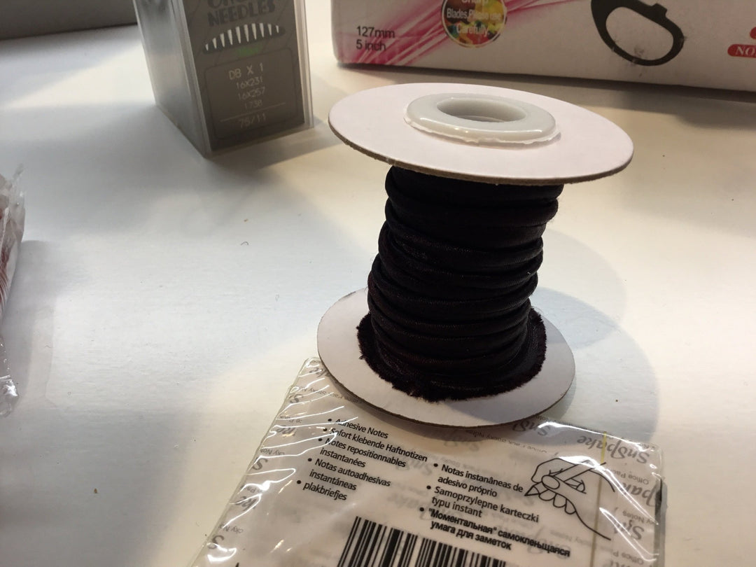 Piping black satin 10mm - Violet Elizabeth - Haberdashery