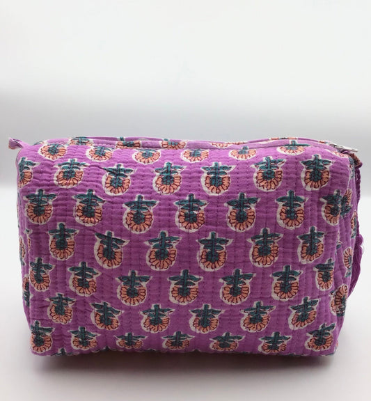 Purple Daisy Fields Washbags - Violet Elizabeth - Bathroom Accessories