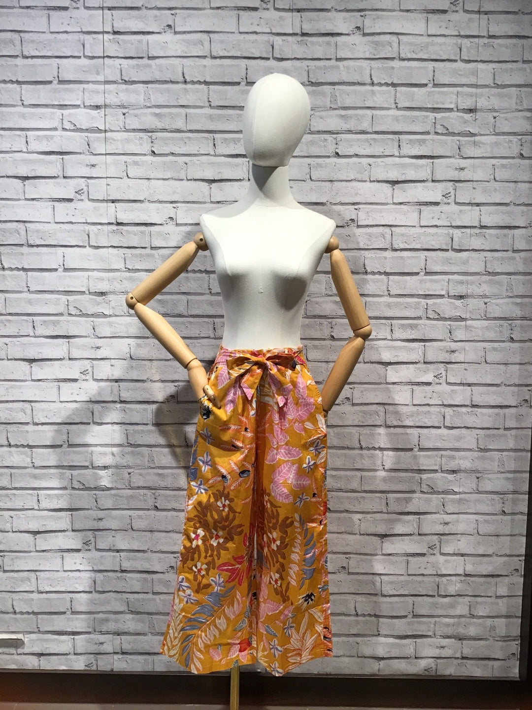 Saffron Floral Print Trousers - Violet Elizabeth - Clothing