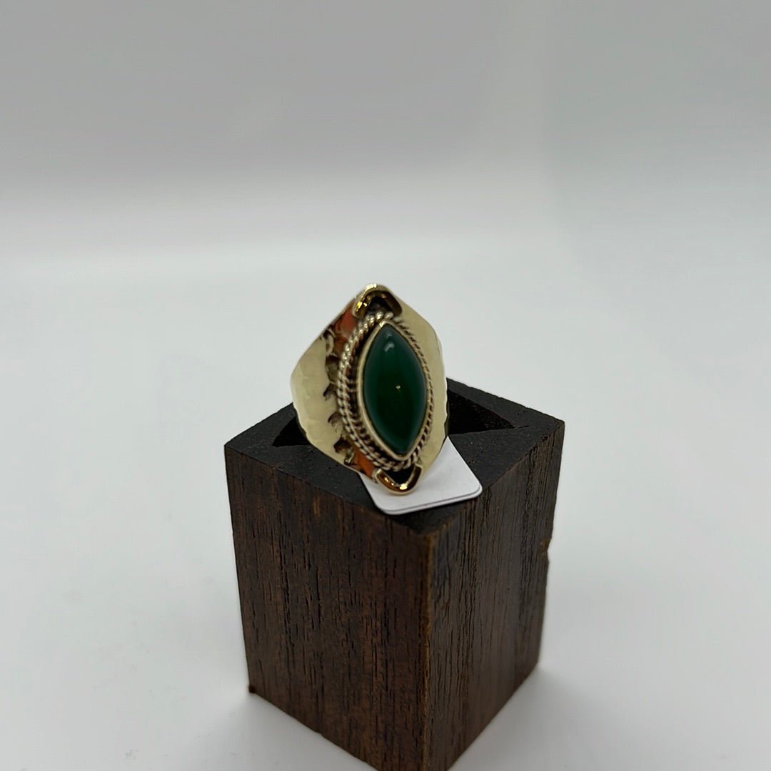 Sparkling Eyes - Violet Elizabeth - Jewellery