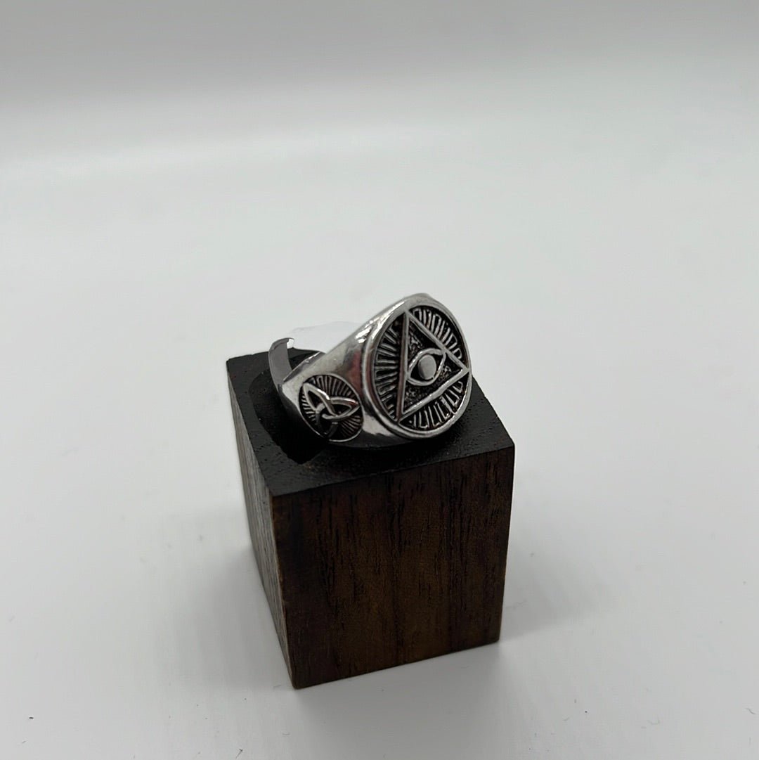 The illuminati ring - Violet Elizabeth - Jewellery