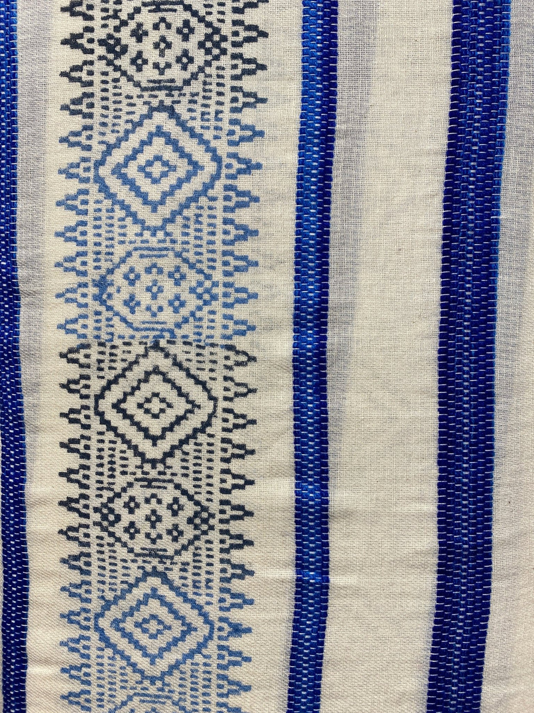 Tuscan swimming pool Handloom Fabric 100% Cotton - Violet Elizabeth - Haberdashery