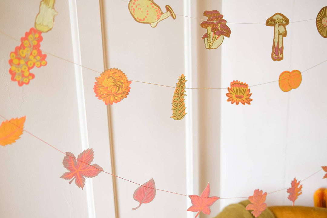 UK/EU: Autumn Leaves Sewn Garland - Violet Elizabeth -