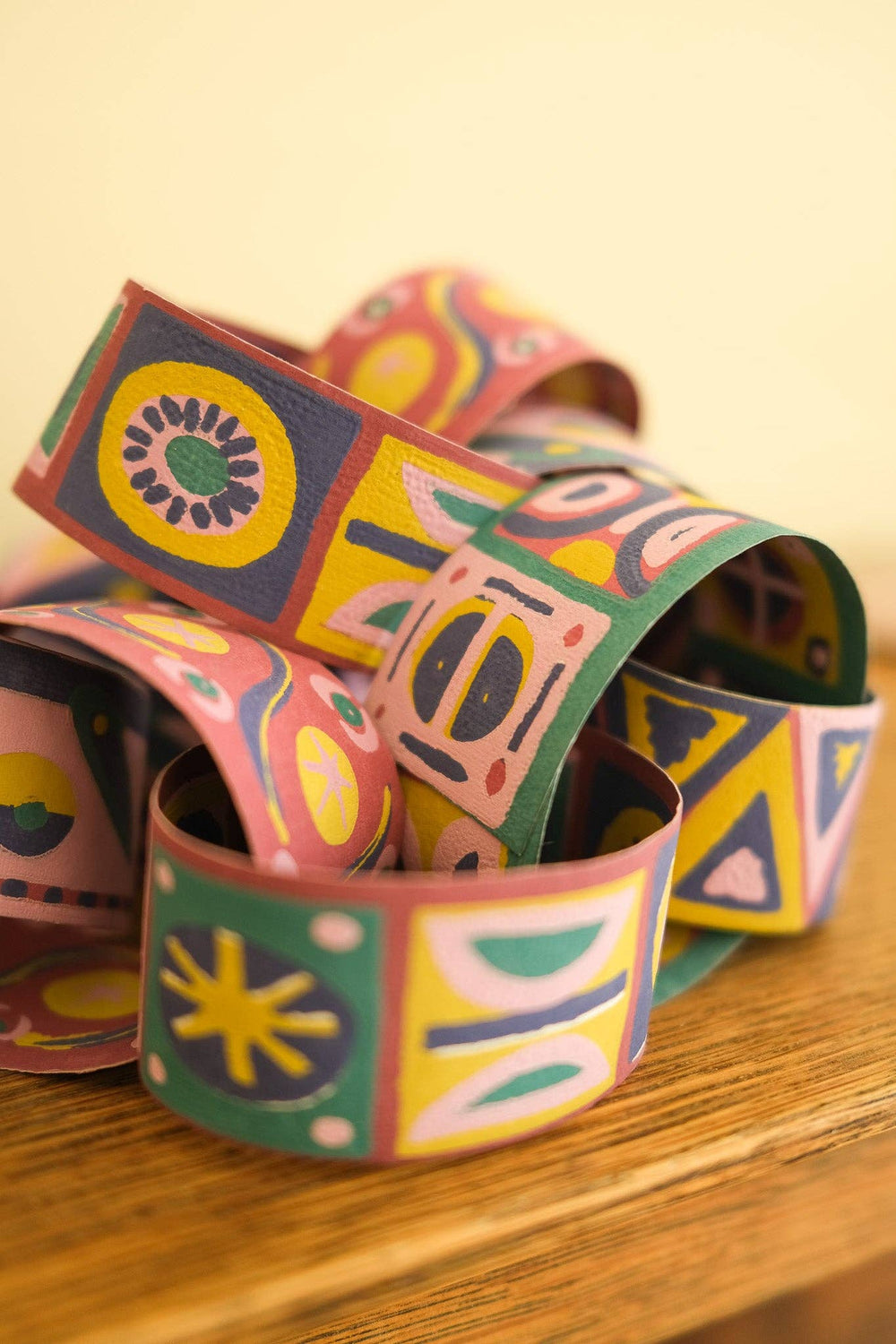 UK/EU: Bloomsbury Paper Chain Kit - Violet Elizabeth - Decor
