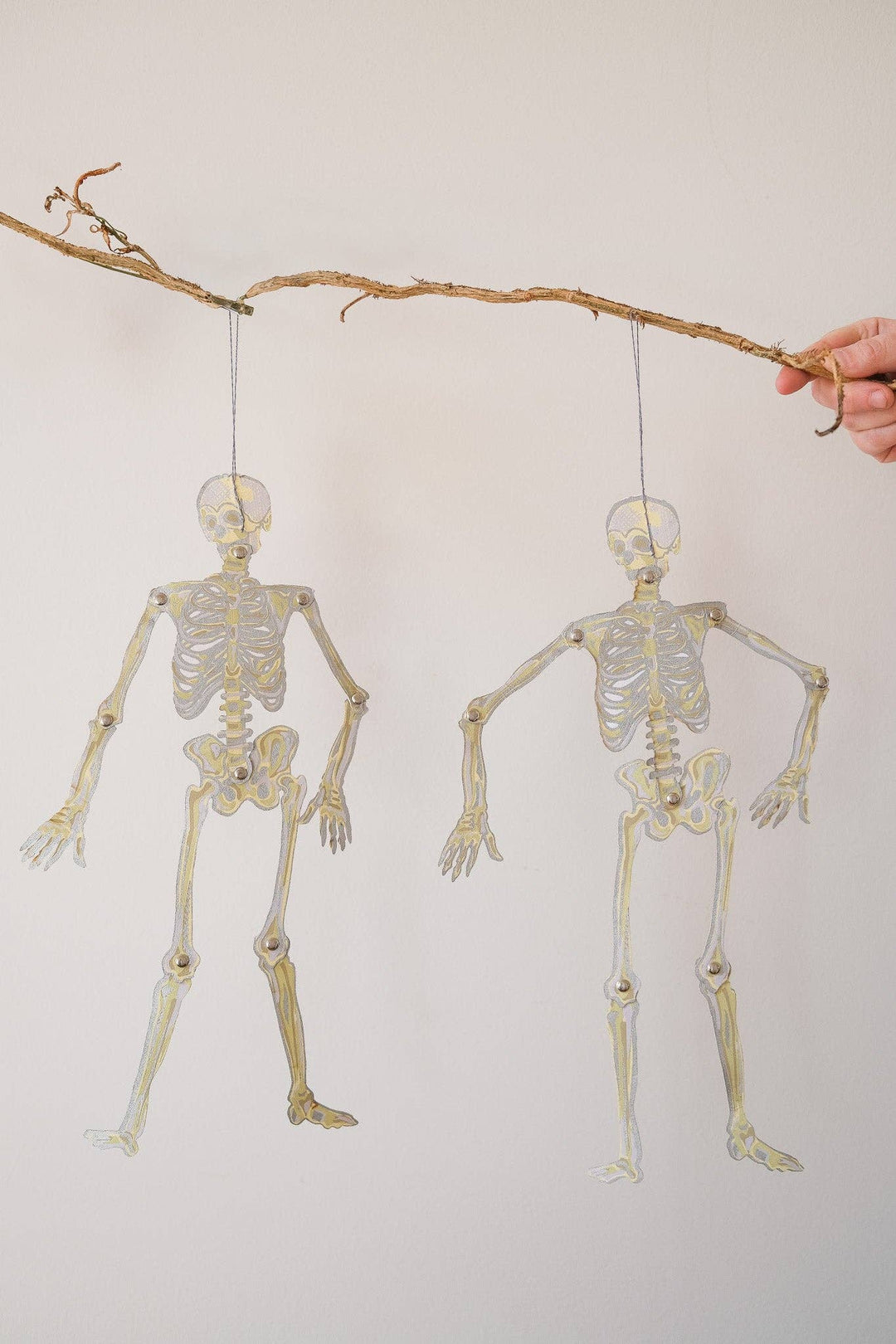 UK/EU: Dancing Skeletons Paper Ornaments - Violet Elizabeth -