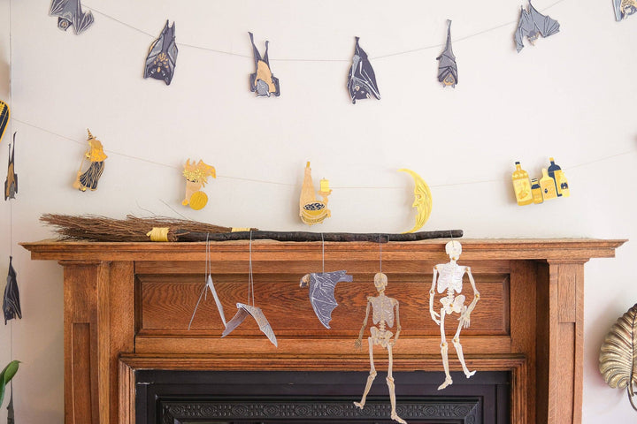 UK/EU: Dancing Skeletons Paper Ornaments - Violet Elizabeth -