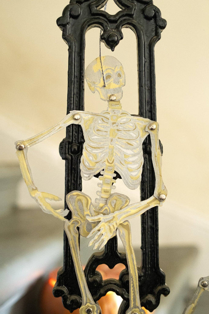 UK/EU: Dancing Skeletons Paper Ornaments - Violet Elizabeth -