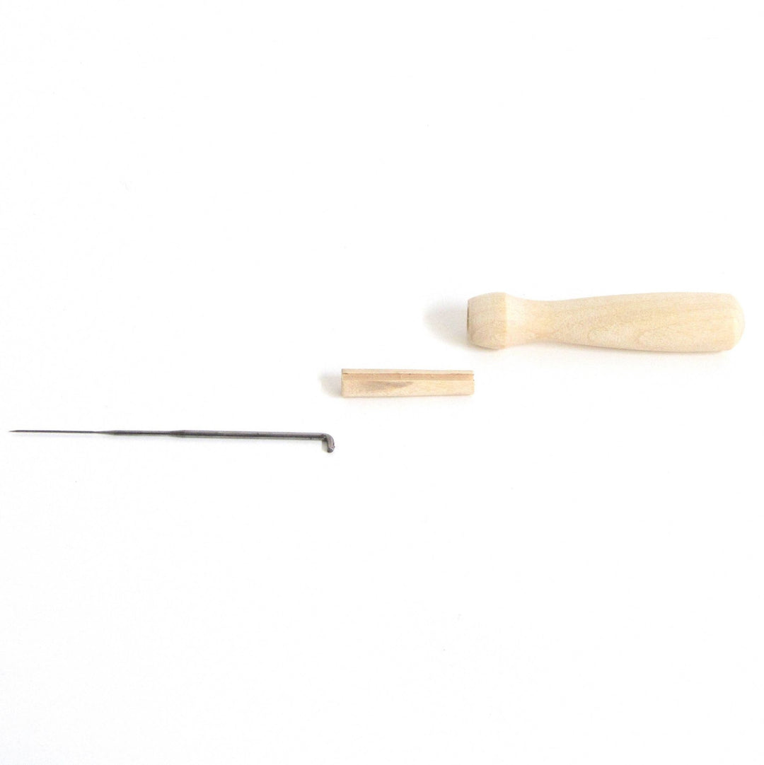 Wooden Felting Needle Holder (with one needle) - Violet Elizabeth - Haberdashery