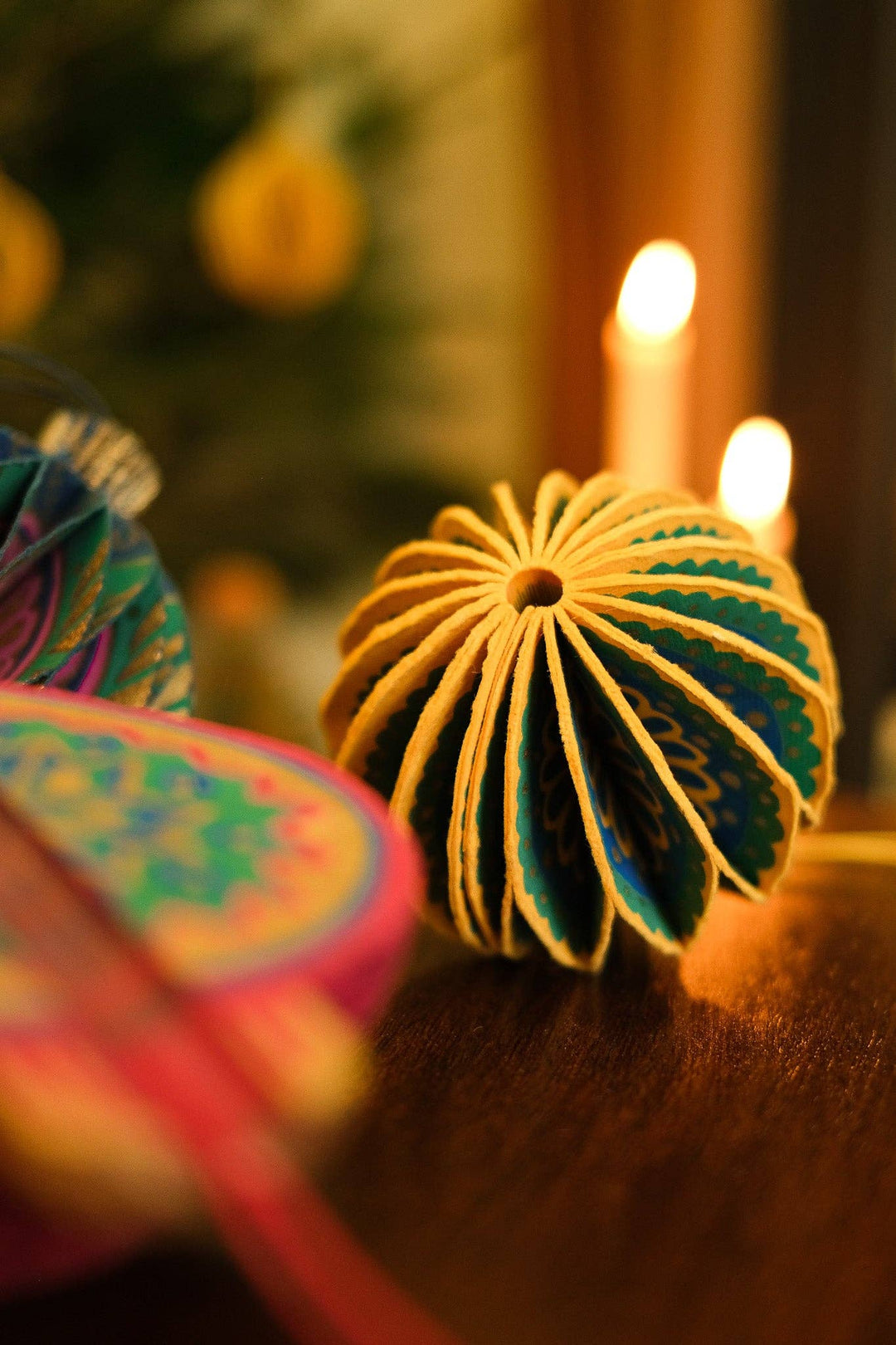 Yellow Bauble Honeycomb - Violet Elizabeth - 