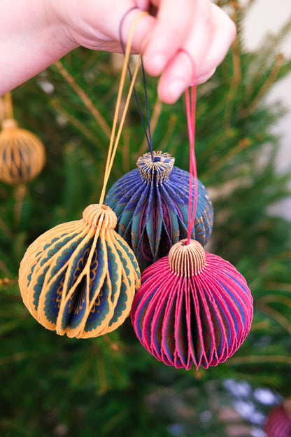 Yellow Bauble Honeycomb - Violet Elizabeth - 