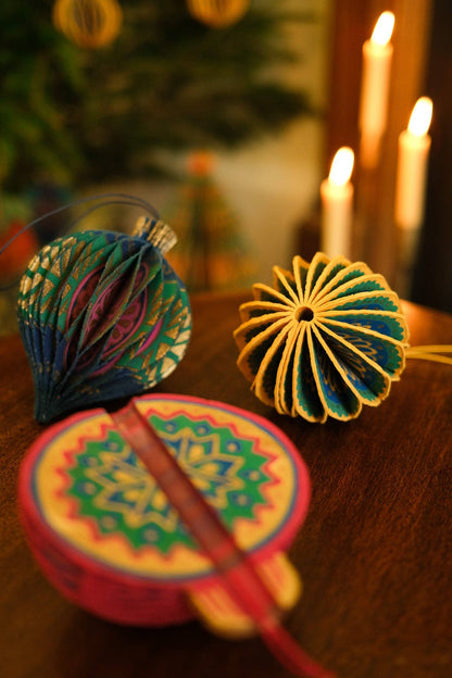 Yellow Bauble Honeycomb - Violet Elizabeth - 