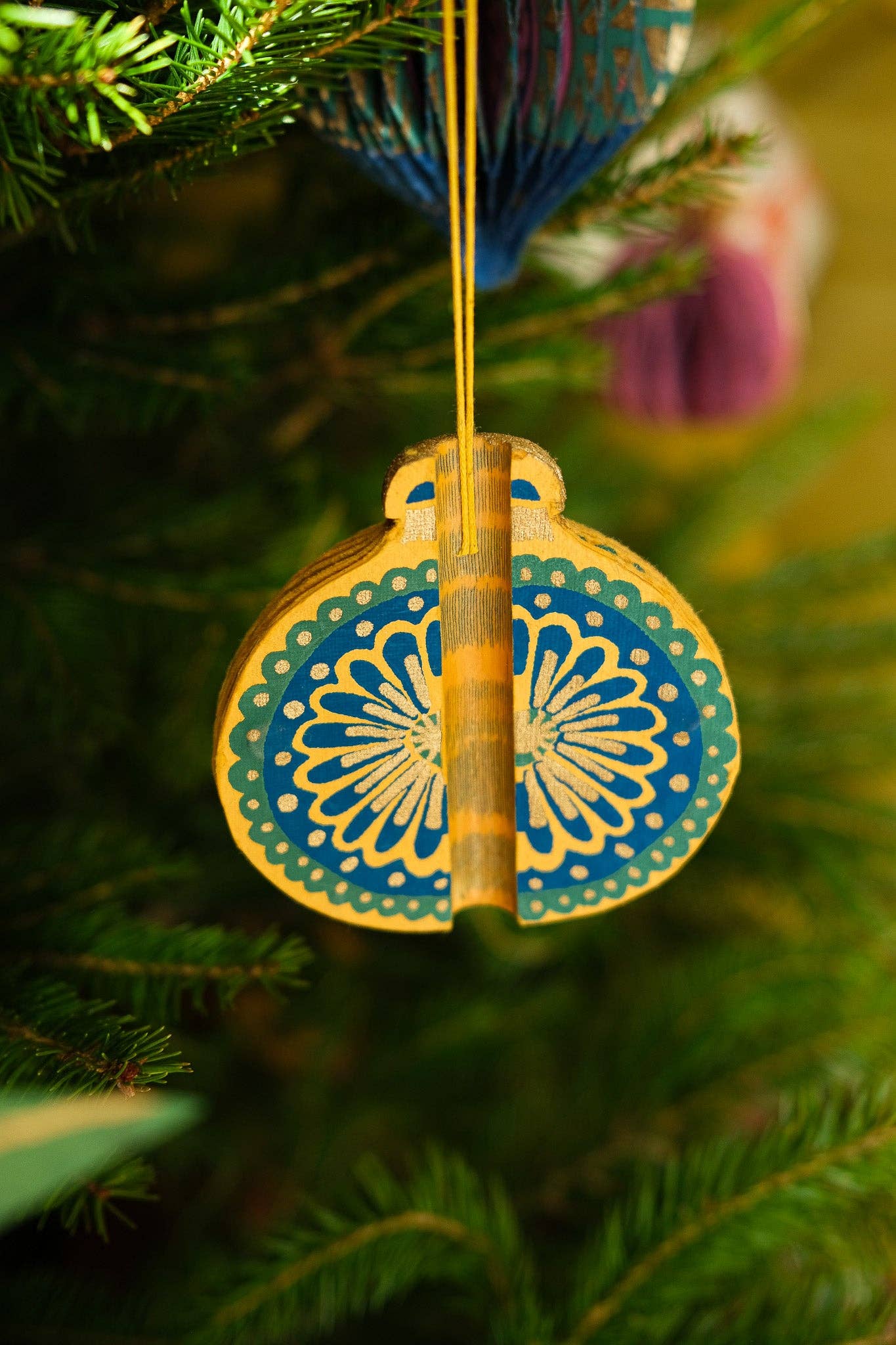 Yellow Bauble Honeycomb - Violet Elizabeth - 