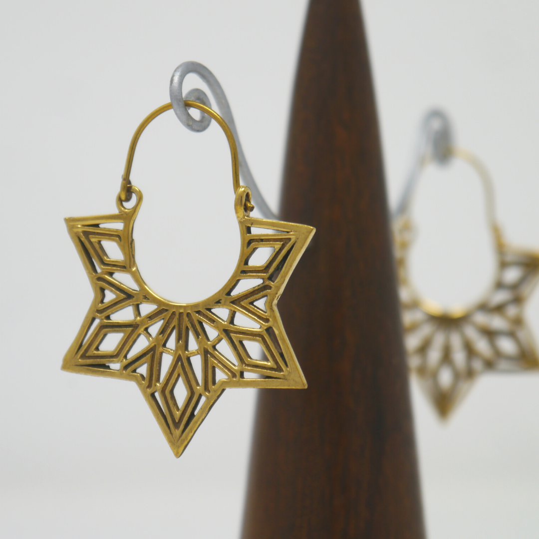 Simple brass star earring - Violet Elizabeth