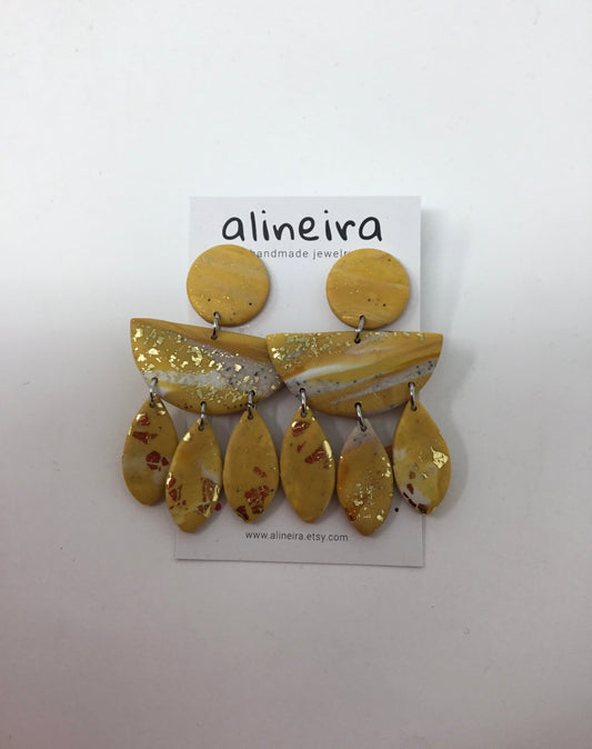 Alineira yellow earring - Violet Elizabeth - Jewellery