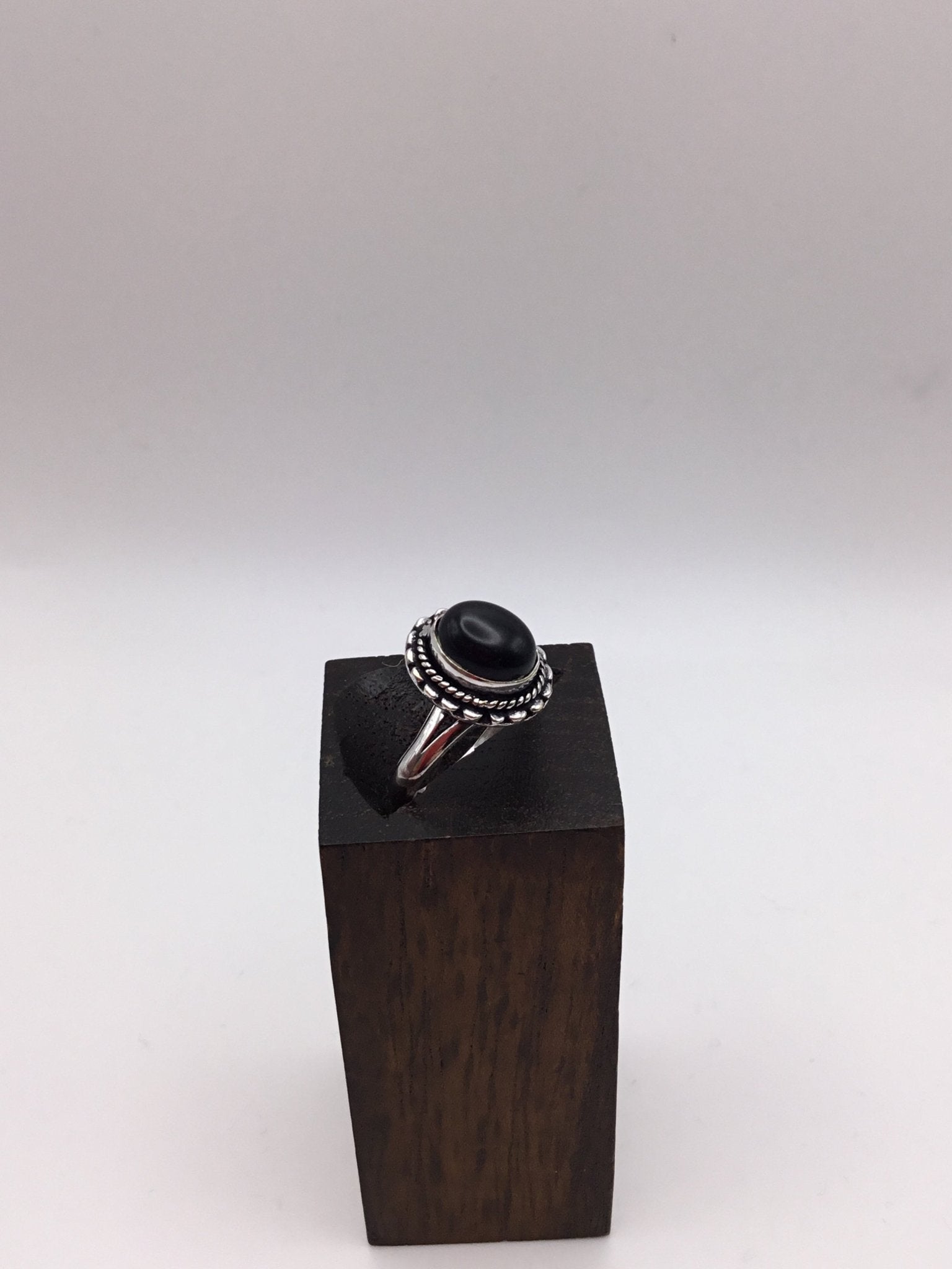 Black Onyx - Violet Elizabeth - Jewellery