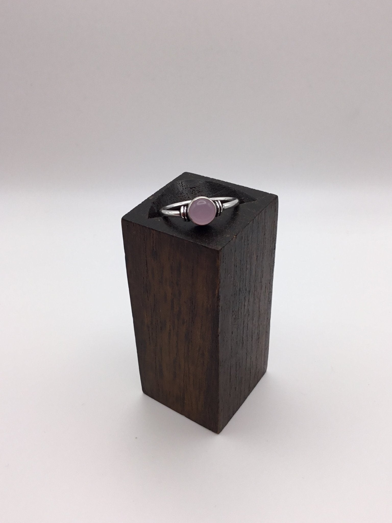 Captivating Stone Ring - Violet Elizabeth - Jewellery