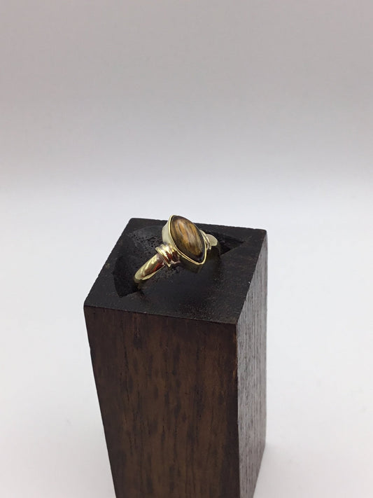 Elegant simplicity brass setting - Violet Elizabeth - Jewellery