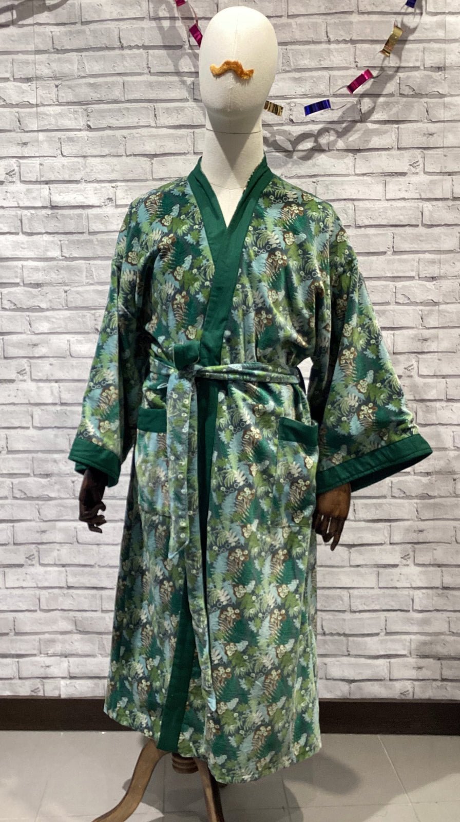 Forest green velvet robe - Violet Elizabeth - Clothing