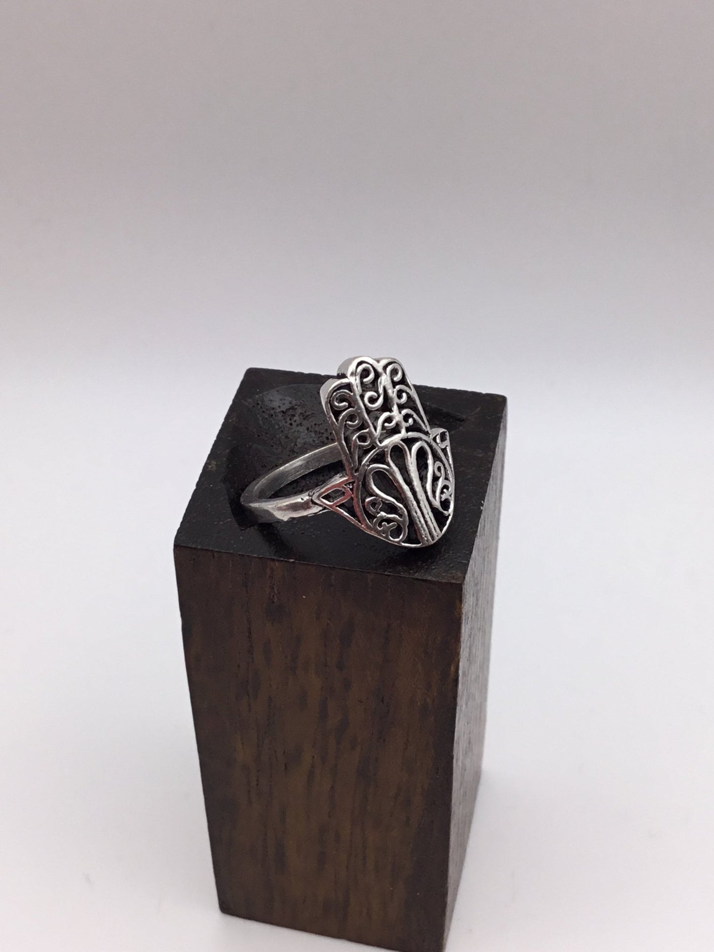 Hamsa - Violet Elizabeth - Jewellery