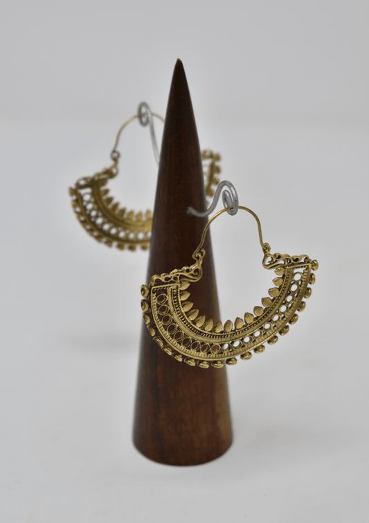 Seahorse tail brass earring - Violet Elizabeth - Jewellery