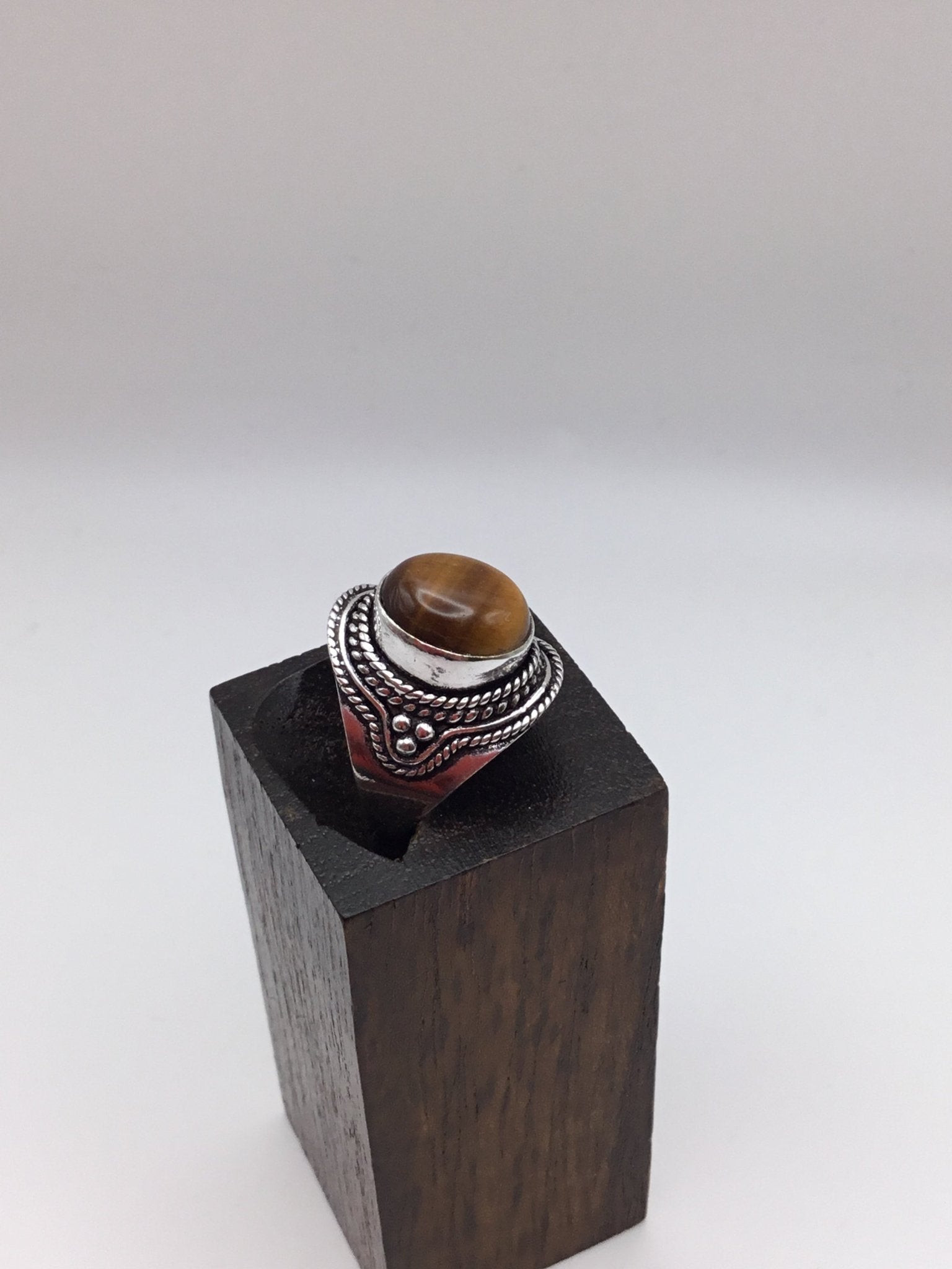 Tigers Eye - Violet Elizabeth - Jewellery