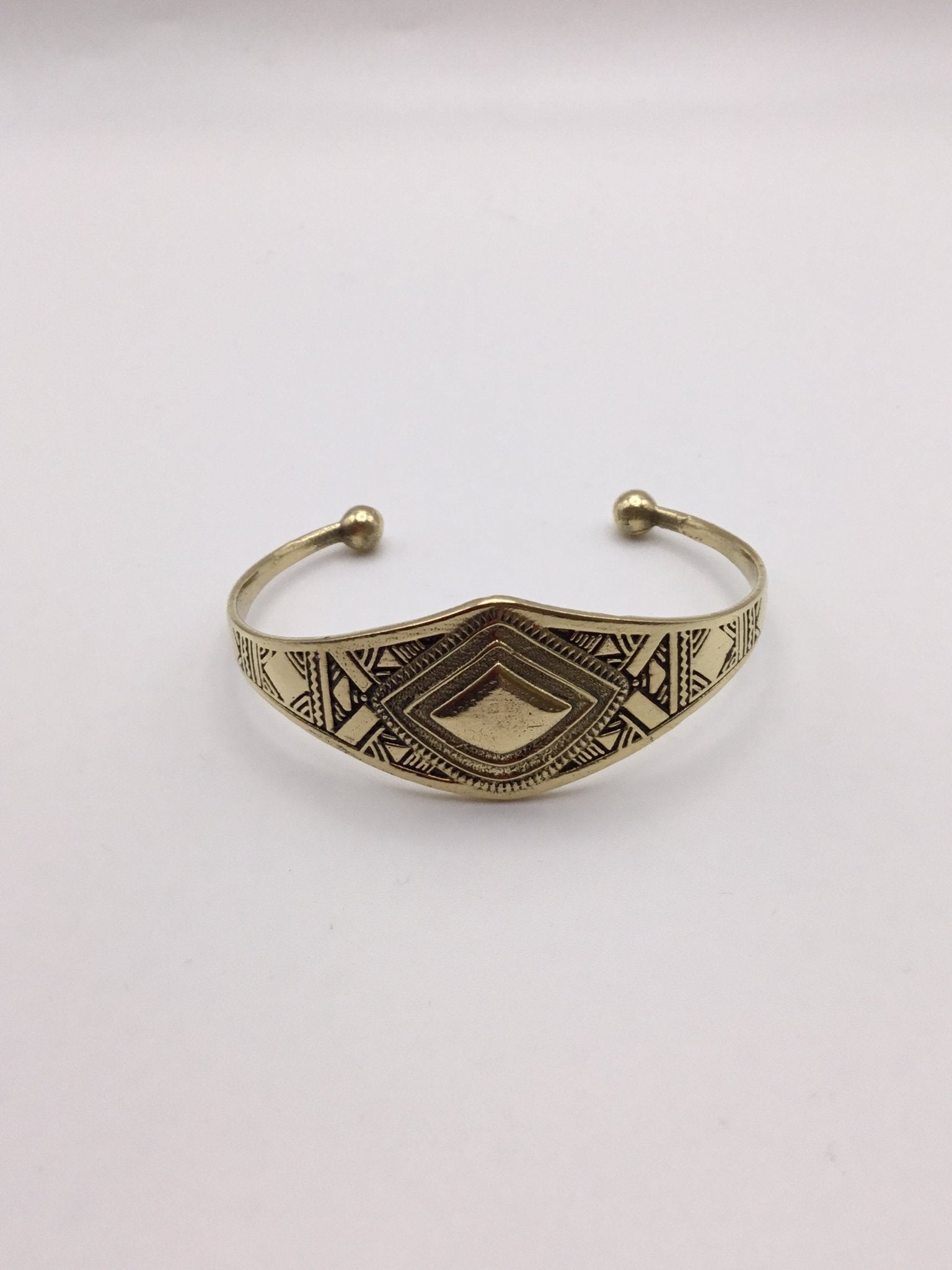 Tuareg style brass bangle - Violet Elizabeth - 