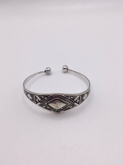 Tuareg style brass bangle - Violet Elizabeth - 